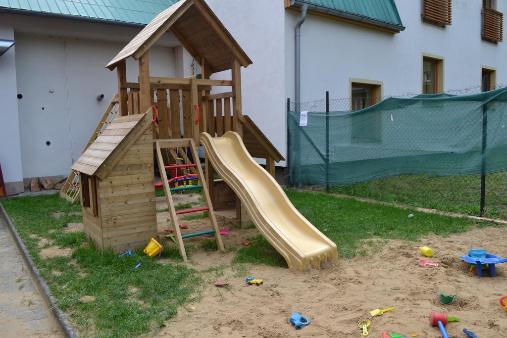 Penzion U Zamecke Zahrady Lipník nad Bečou エクステリア 写真